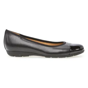 54.161 Ballet Flats