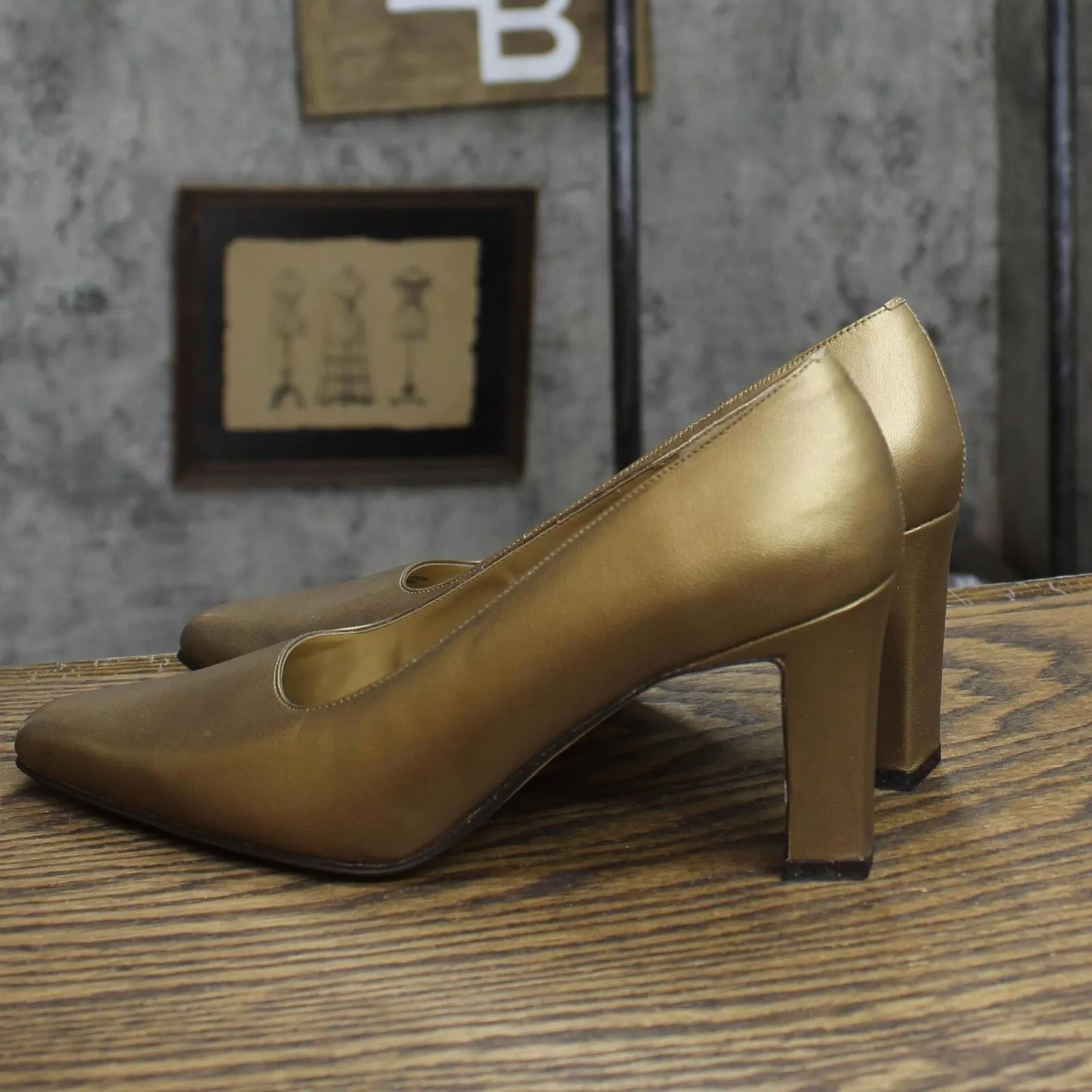 Ann Marino Womens Vintage Block Heels 1673d895bc172e Gold Yellow 6M