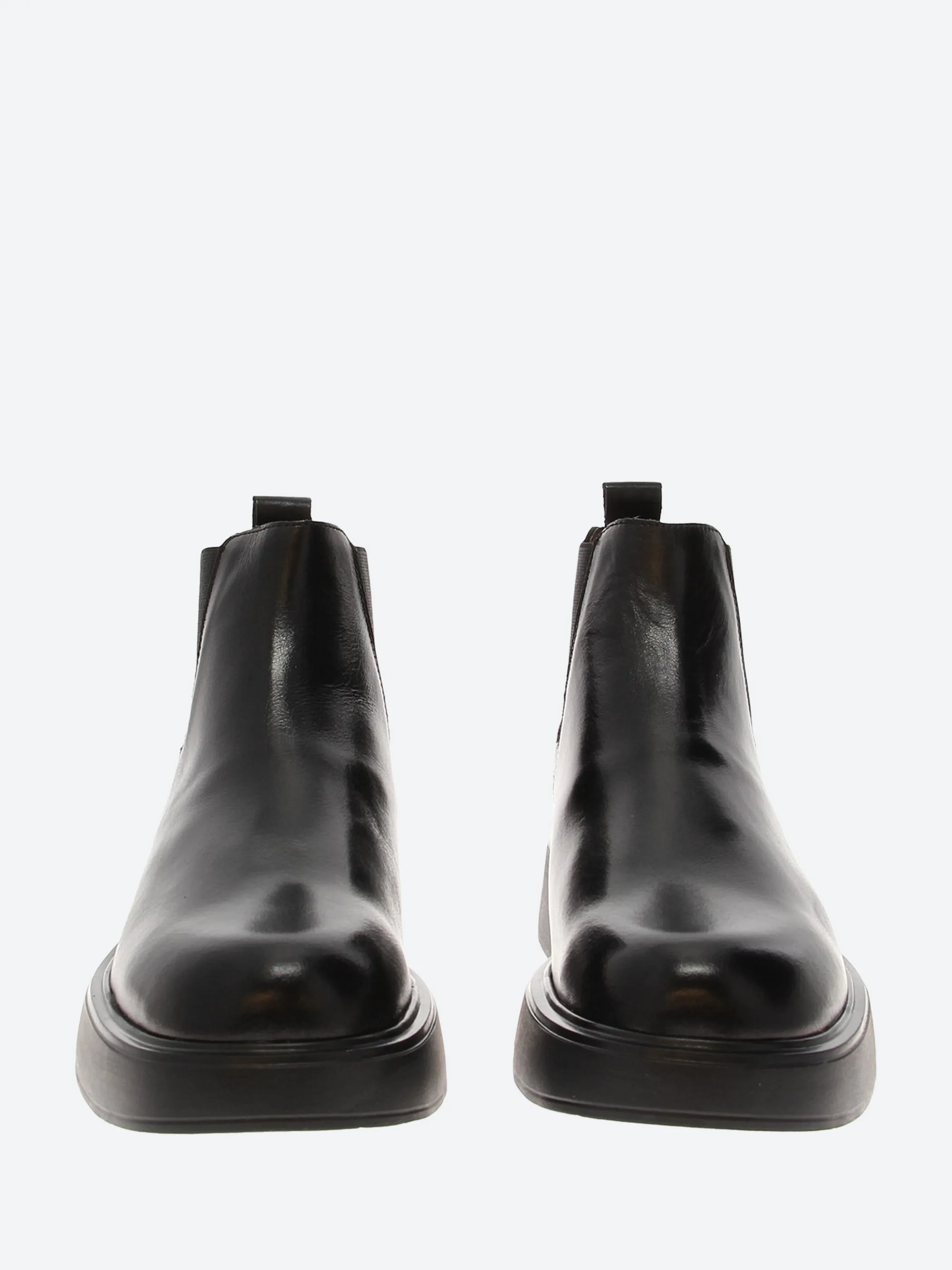 B-8204 Chelsea Boot