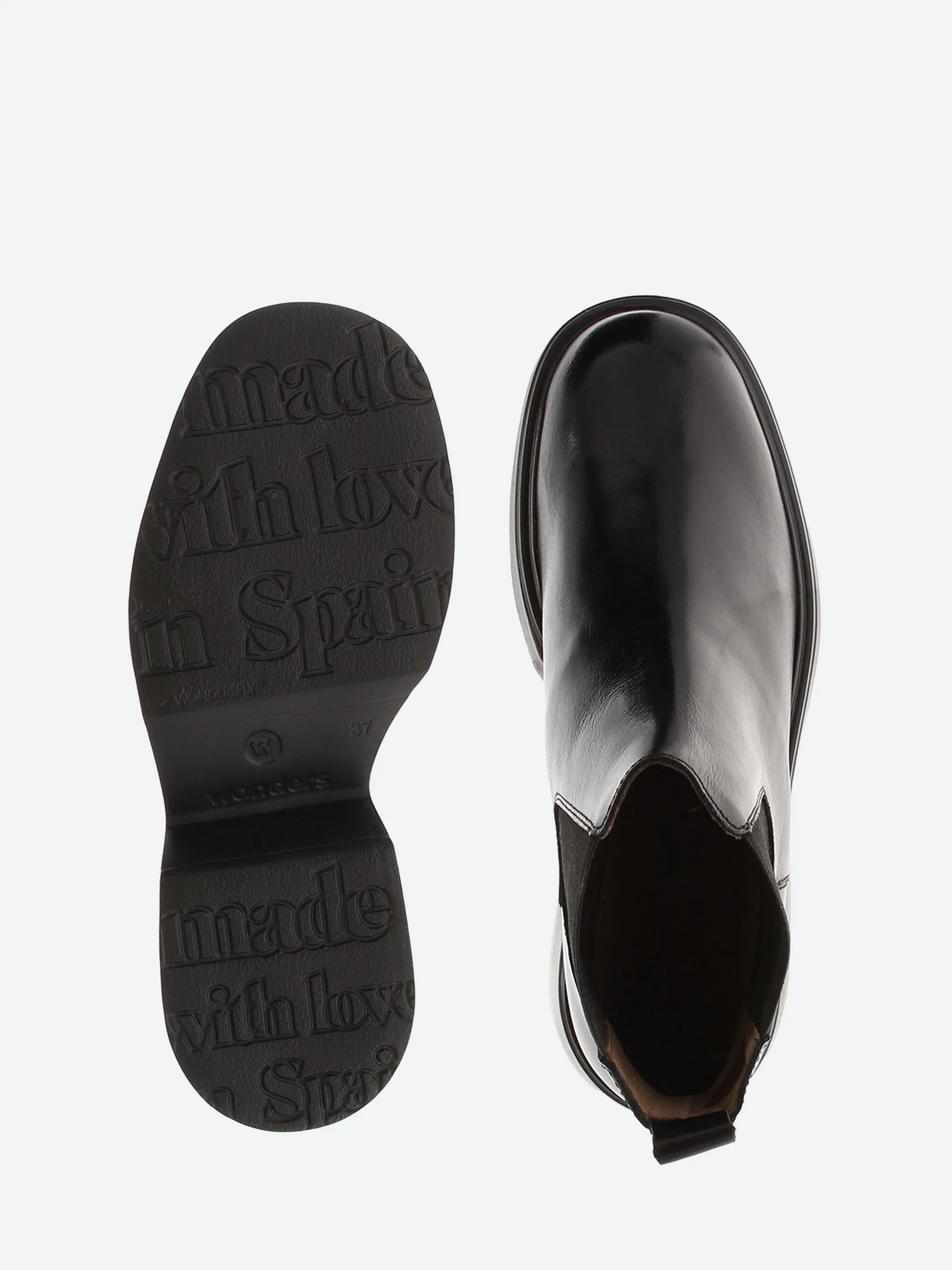 B-8204 Chelsea Boot