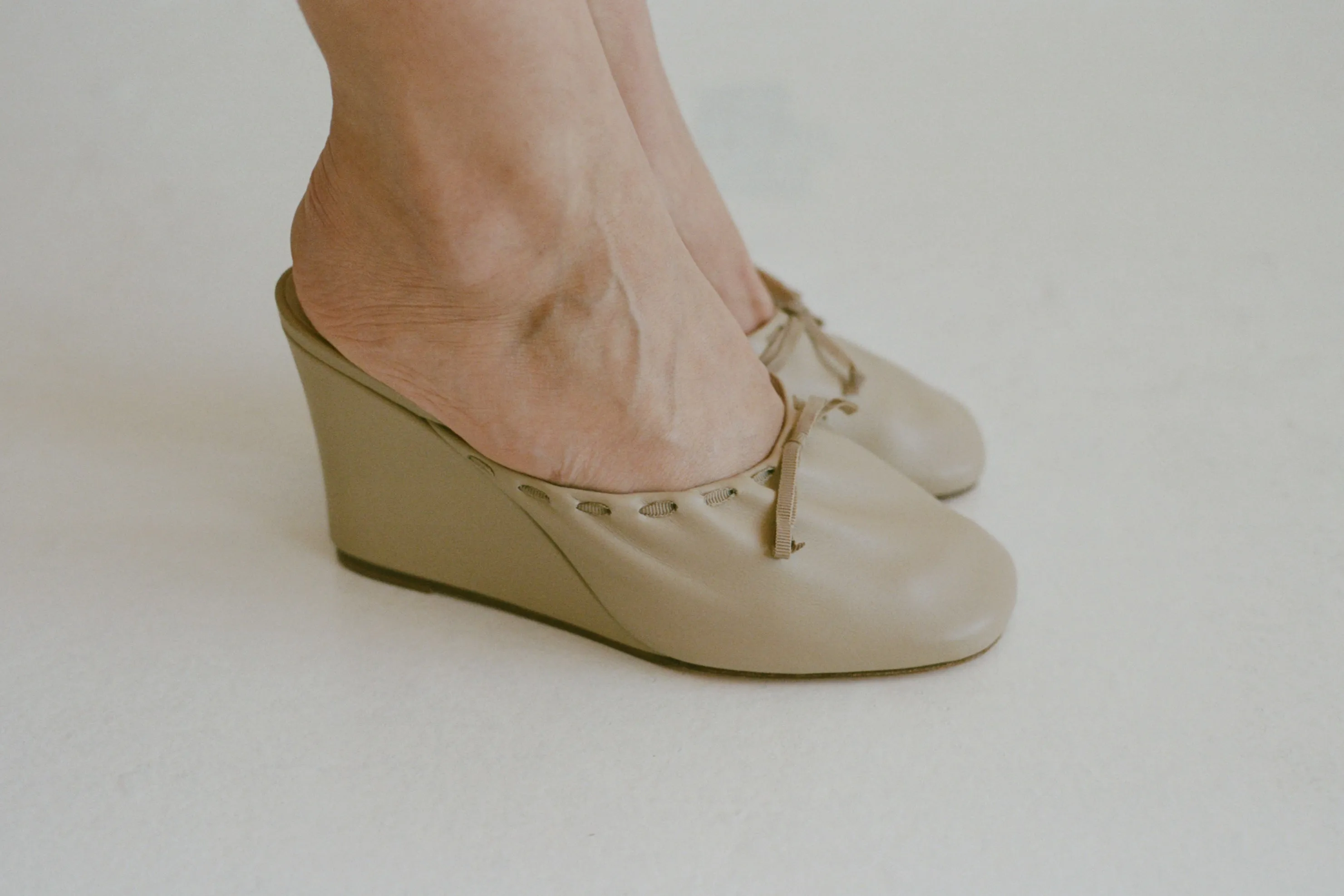 BALLET WEDGE, PUDDLE
