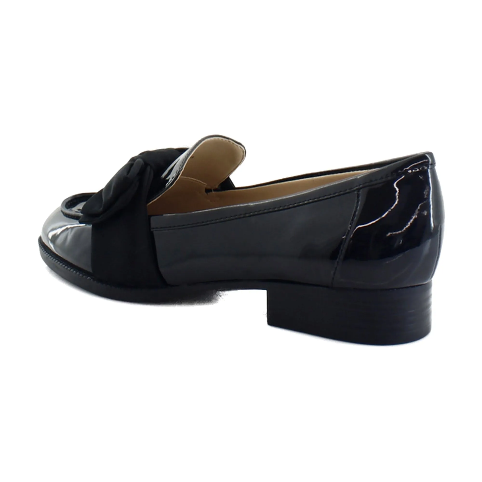 Bandolino Women's LINDIO Loafer, Black, 8