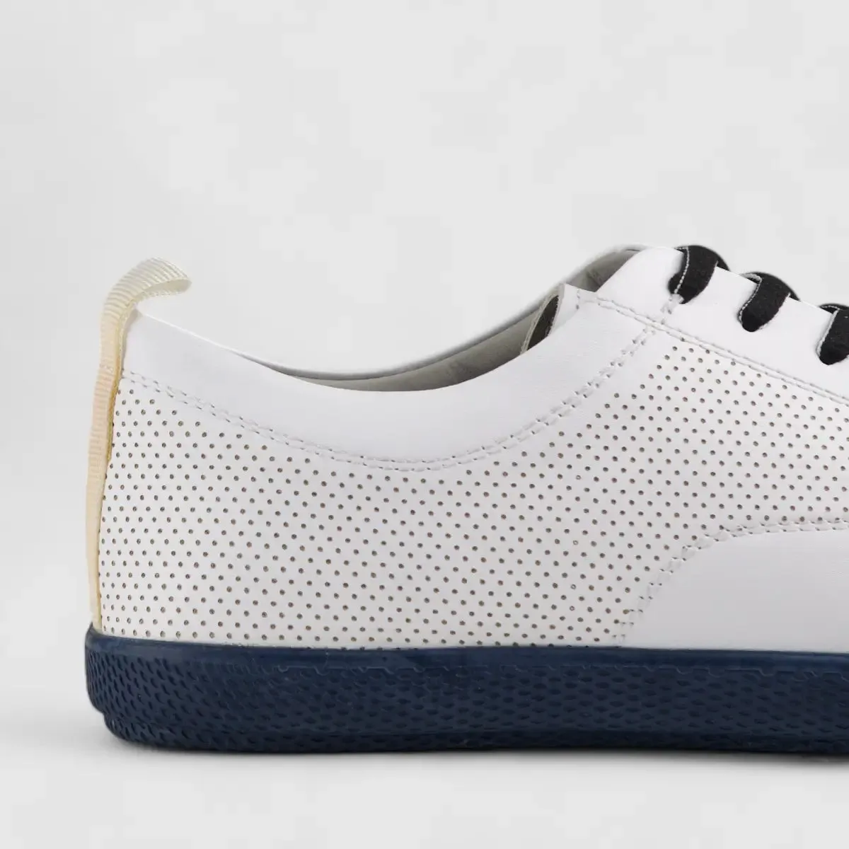 Bulletti Lace Up Sneaker White 152-15044