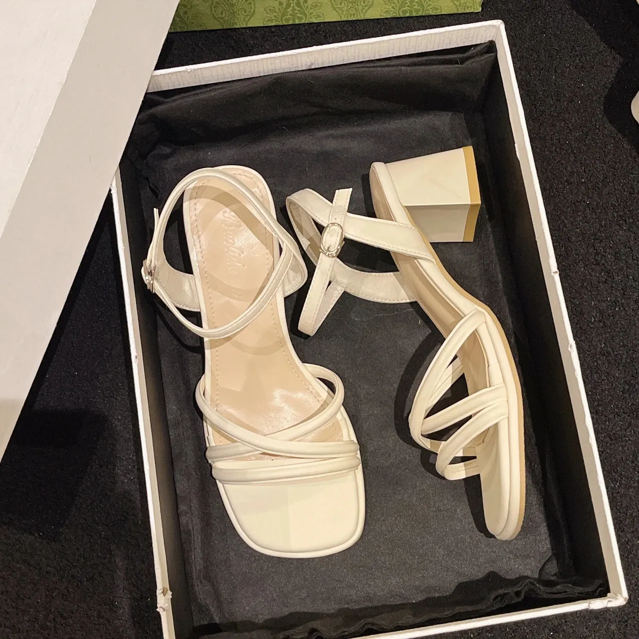 Casual Low Heels Sandals