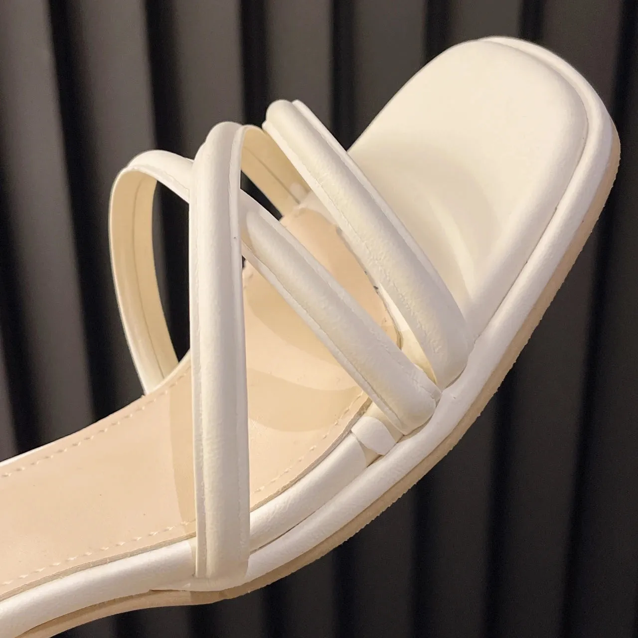 Casual Low Heels Sandals