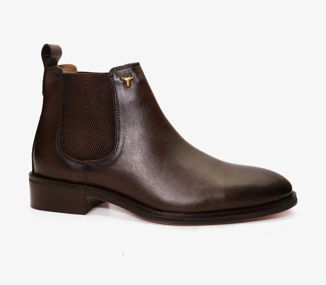 Classic Brown Leather Chelsea Boots for Men from Piel Cuero