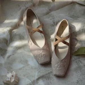 creamtopmall Women Vintage Mary Jane Shoes, Women Cute Flats Shoes, Women Plain Toe 3D Floral Print Flats, Square Toe Heels Slip Ons for Women