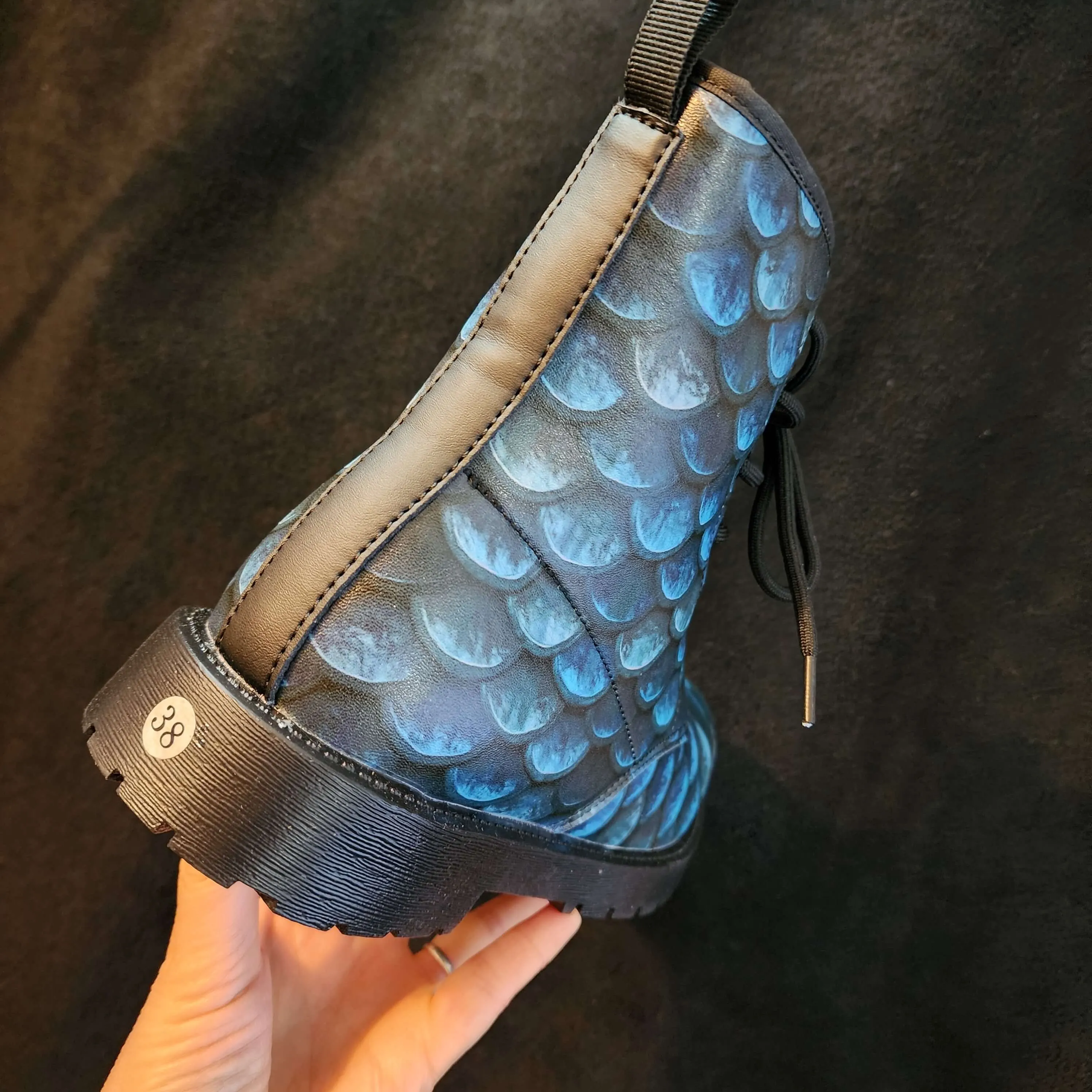 Dark Blue Dragon Scales Boots EU38 / Women's 7 Men's 5