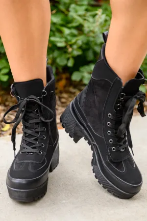 Desert Nights Lace Up Boots In Black (size 6.5)