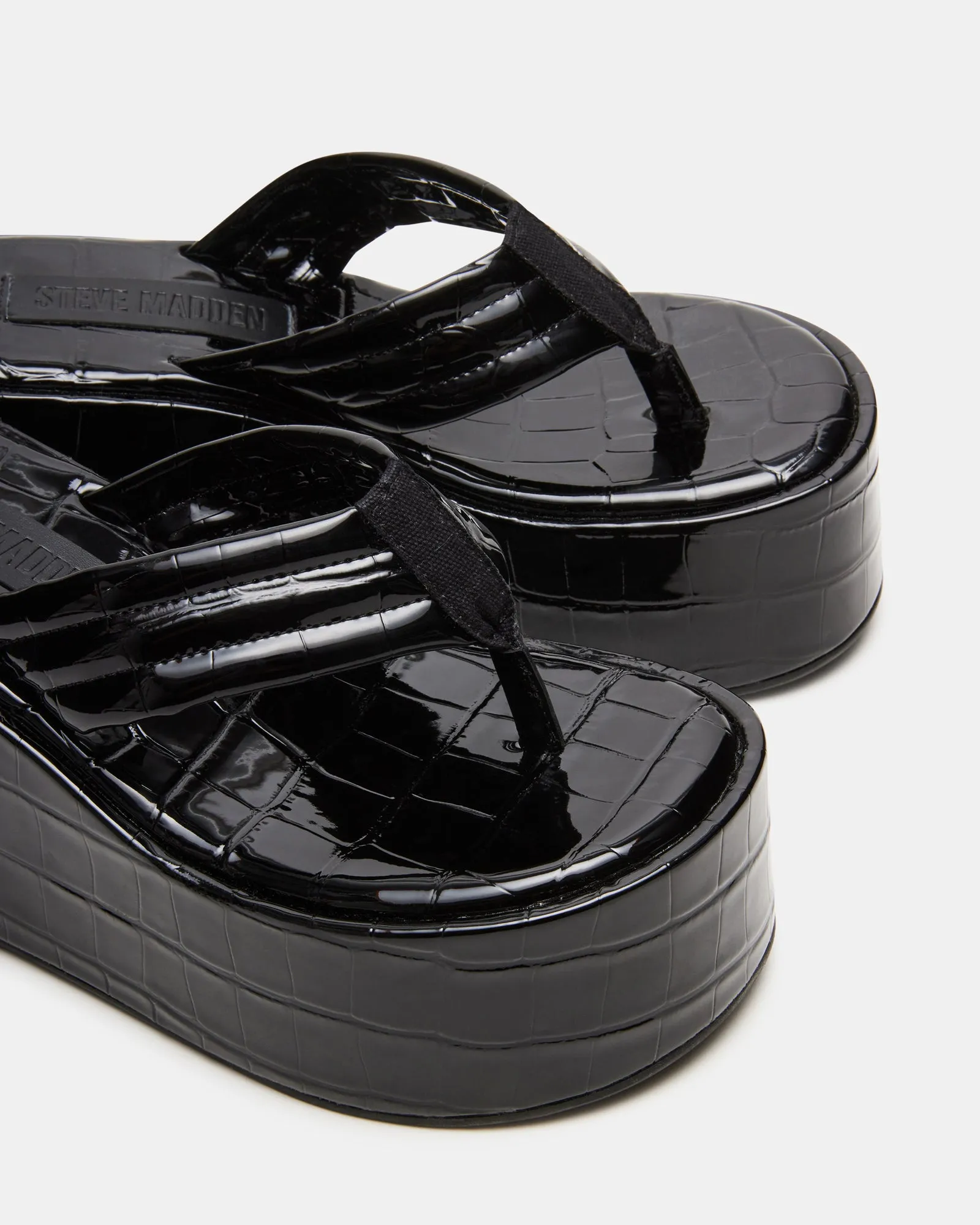 ESCAPISM BLACK CROCODILE
