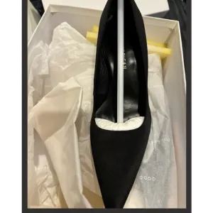 Good American Women's Satin Pointy Toes Heels Sz 5.5