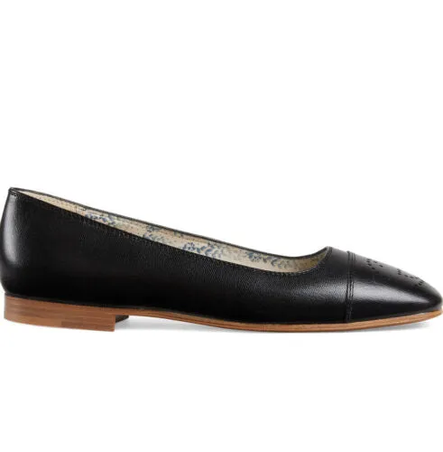 Gucci Leather Ballet Flats in Black with Interlocking GG