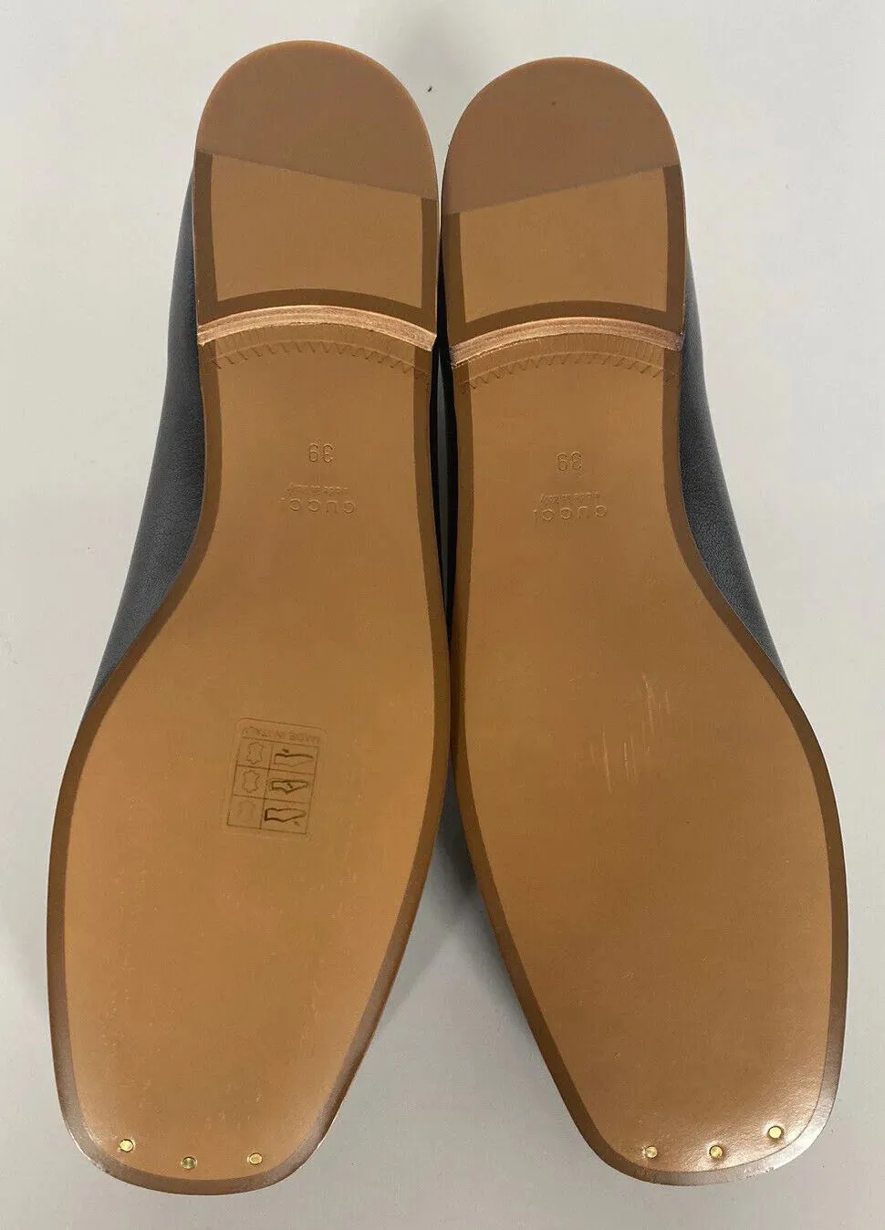 Gucci Leather Ballet Flats in Black with Interlocking GG