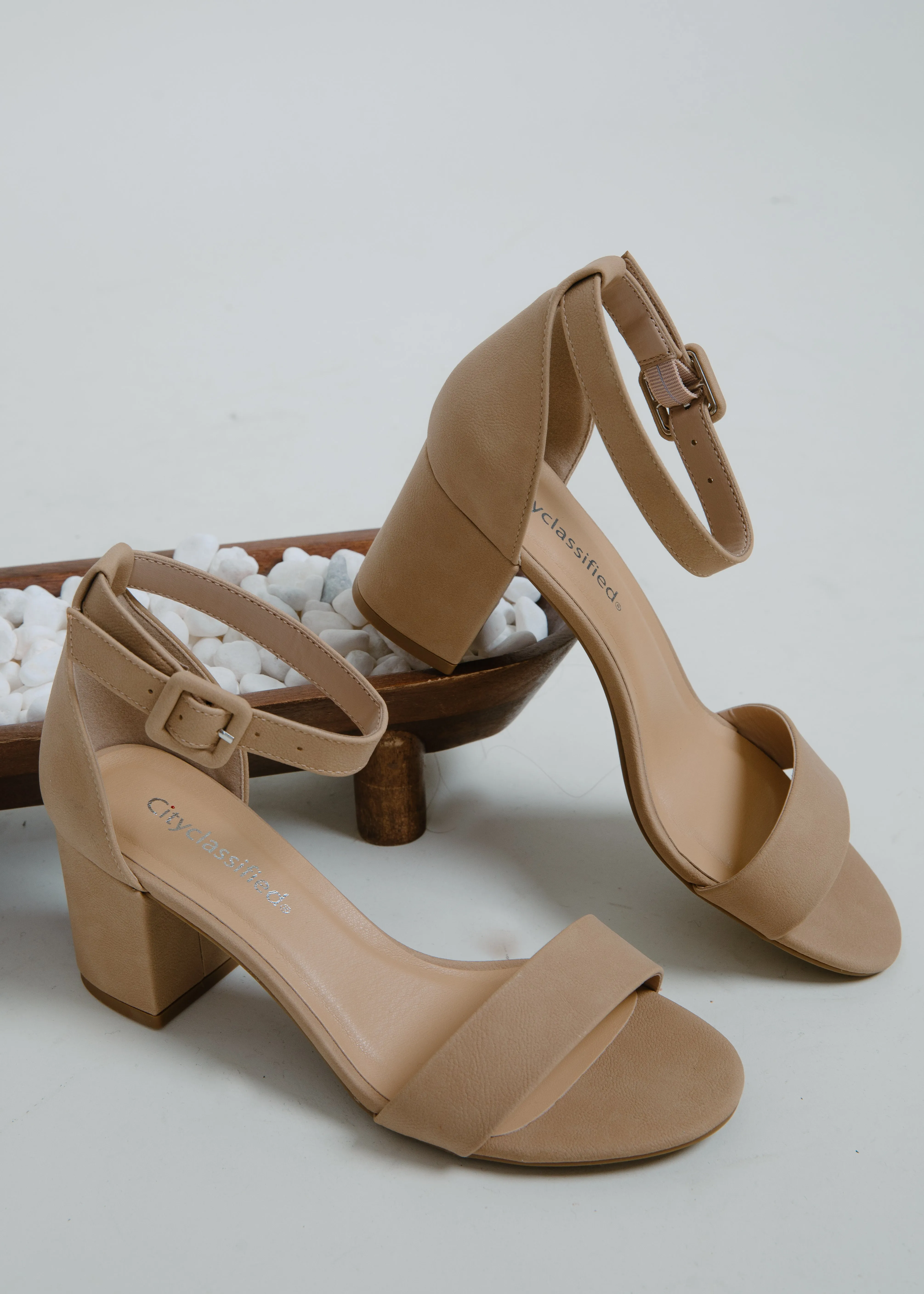 It's a Cakewalk Heels - Natural
