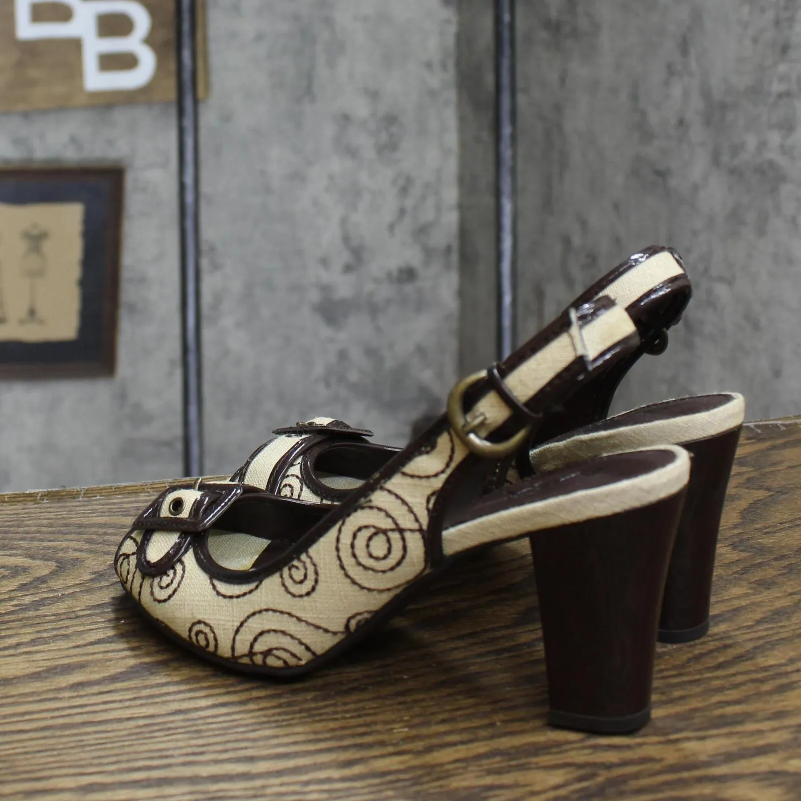 Mia Girl Womens Vintage C17087 Block Heels 1673c0b1be05c1 Spiral Brown 6M