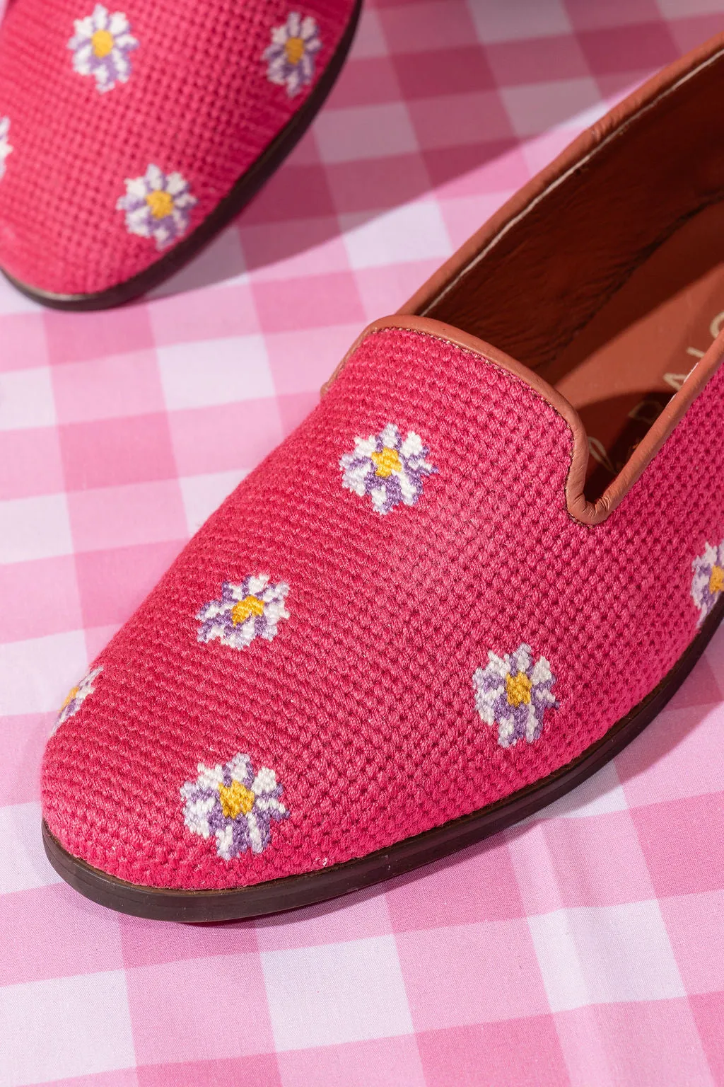 Needlepoint Loafer in Daisies