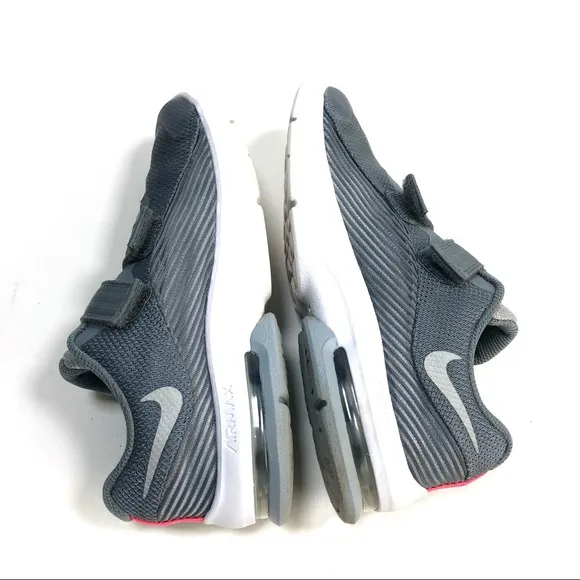NIKE AIRMAX sneakers 👟👟 2Y
