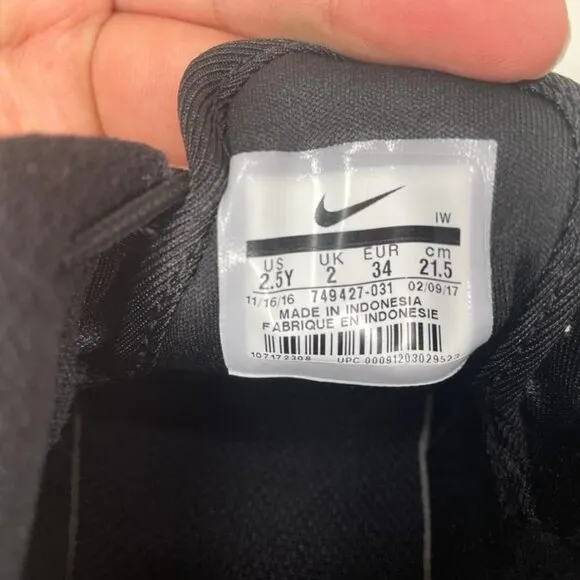 Nike Roshe One (PS) Sneakers