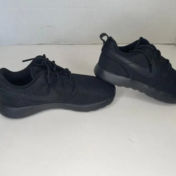 Nike Roshe One (PS) Sneakers