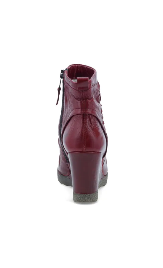 Nolan Wedge Boot