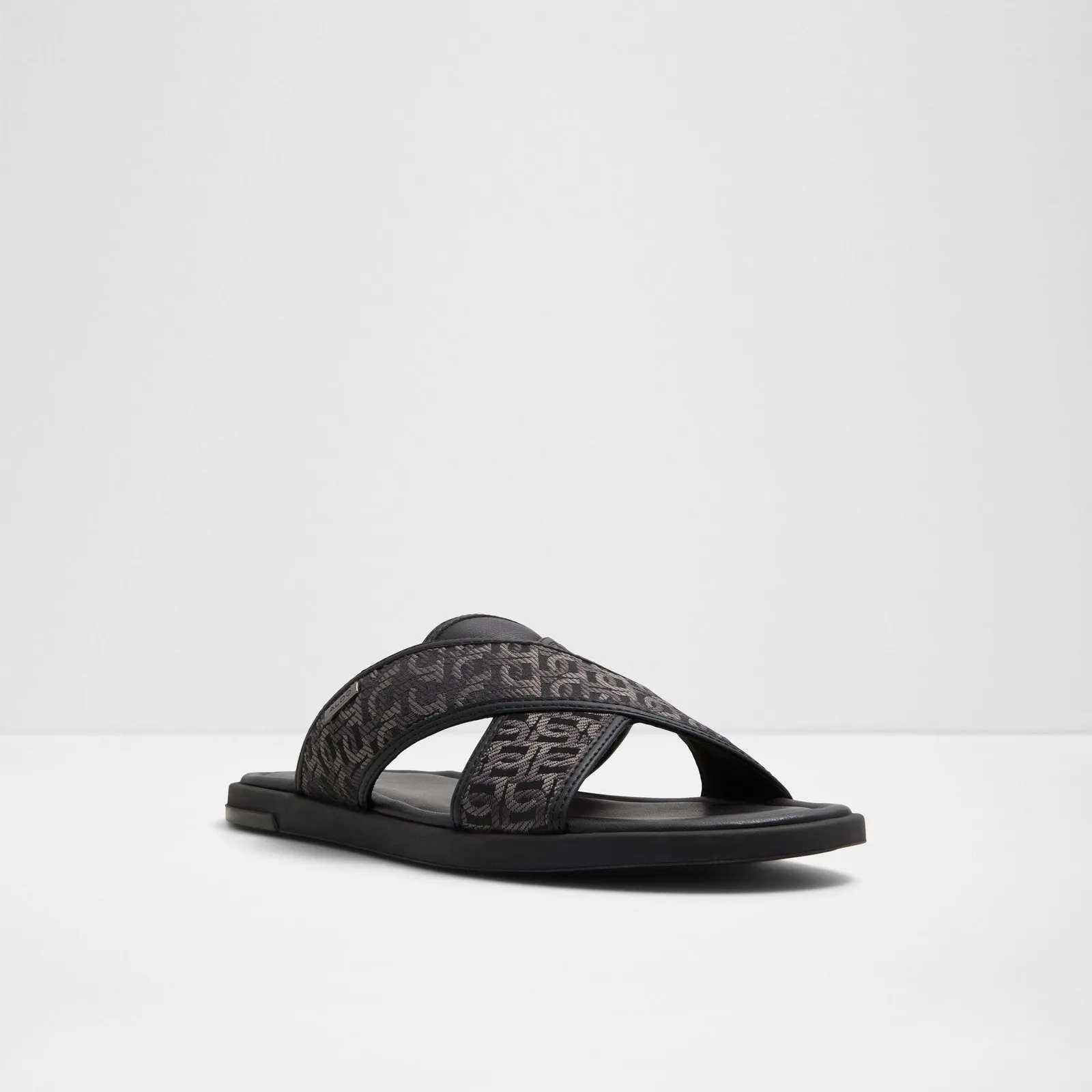 Olino / Flat Sandals