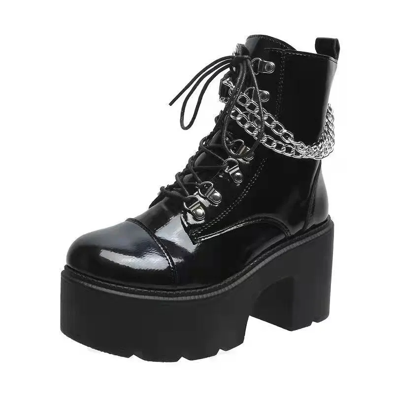 Relaxed and supportive orthopedic Boots