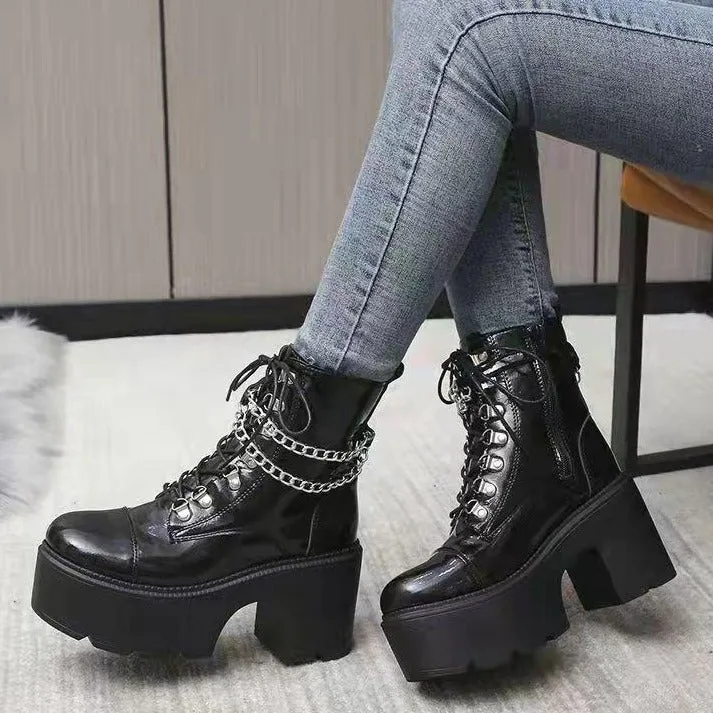 Relaxed and supportive orthopedic Boots