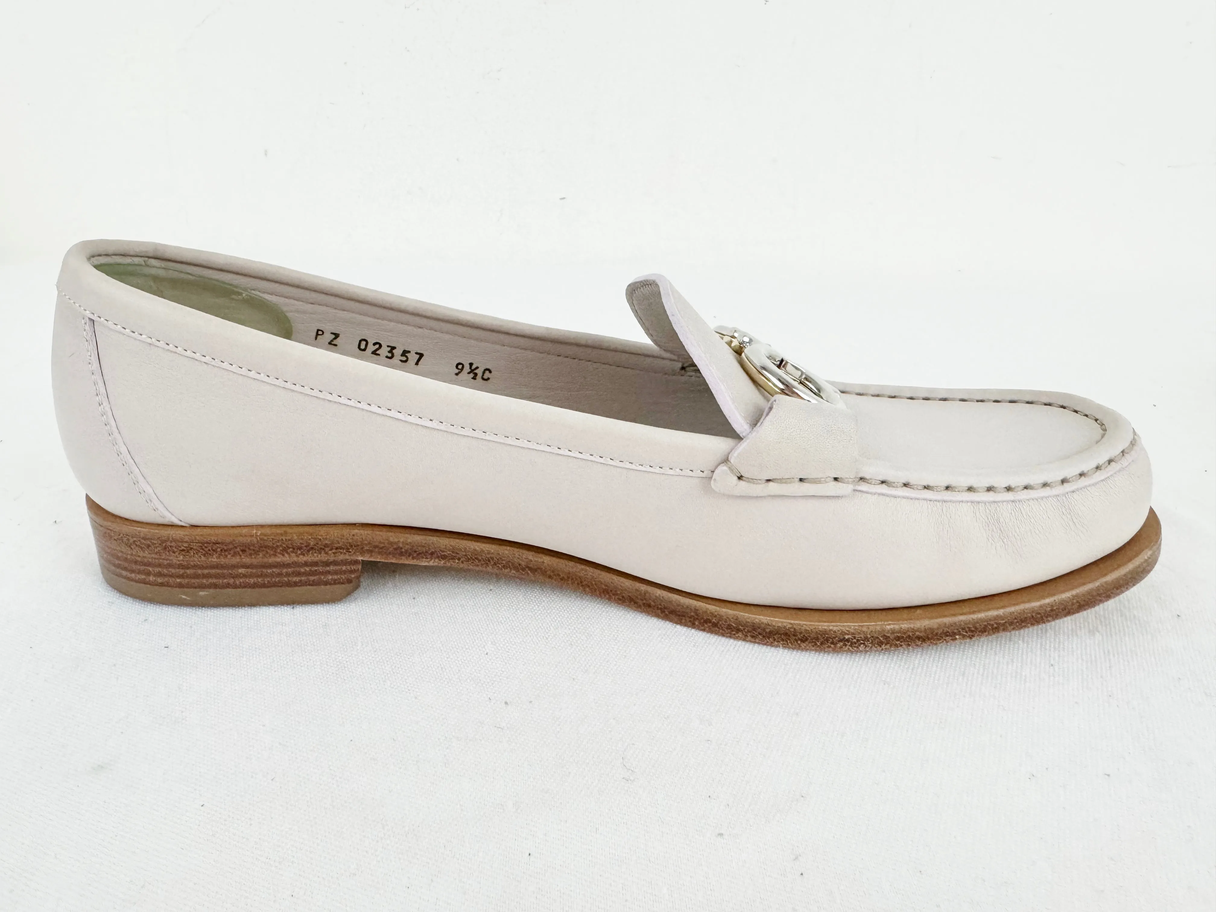 Salvatore Ferragamo Pale Pink Loafer Size 9.5