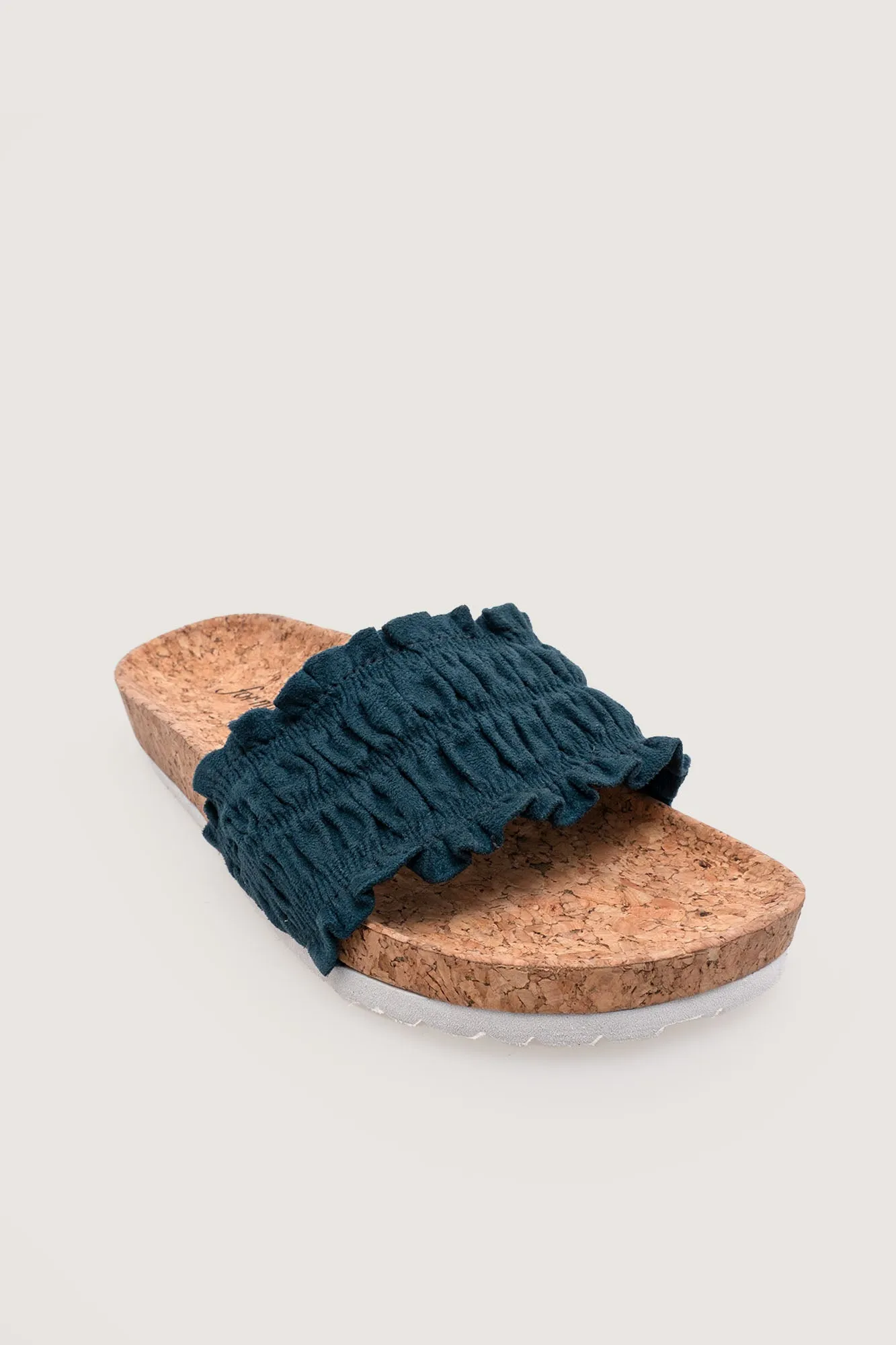 Smocked Cork Sliders