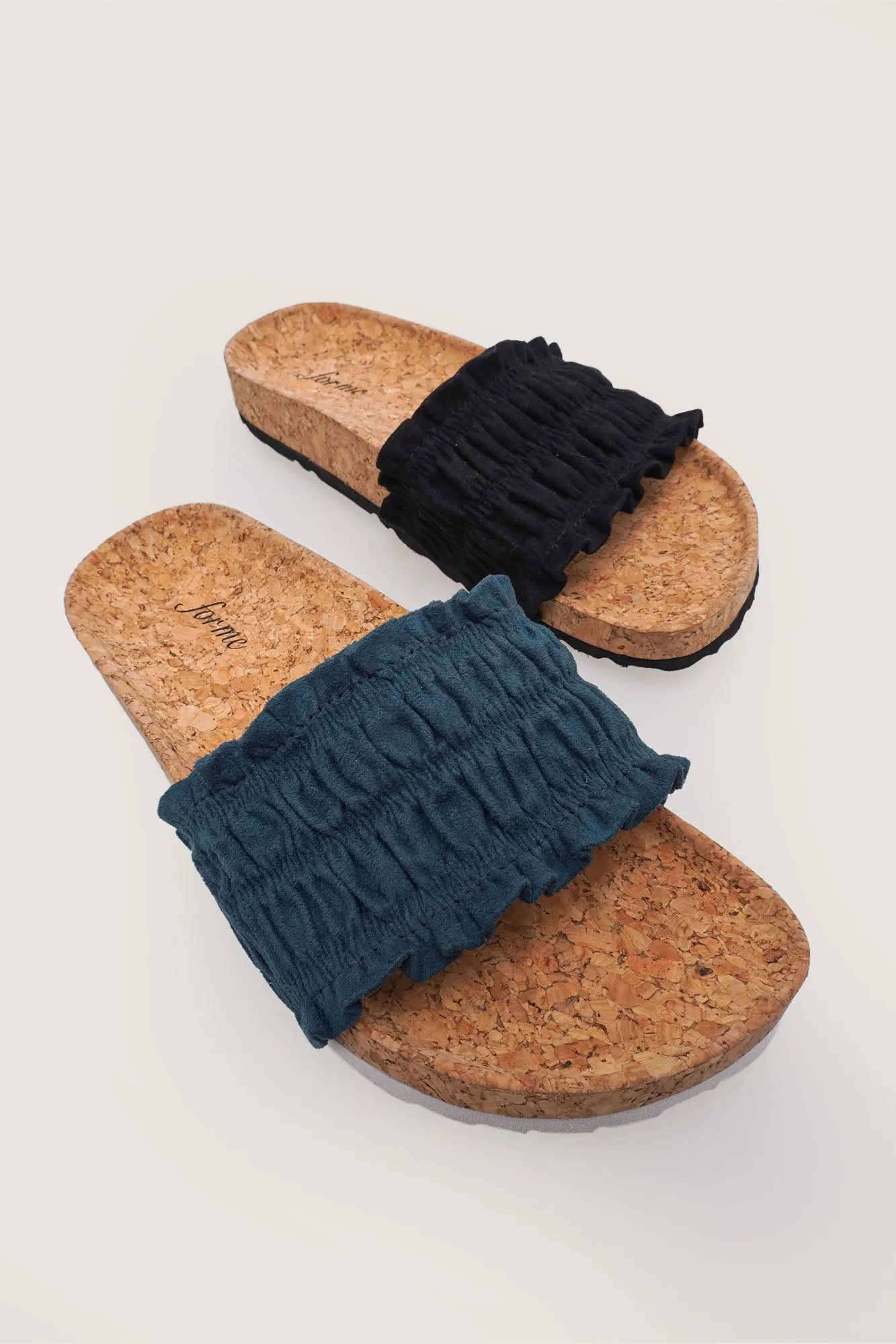 Smocked Cork Sliders