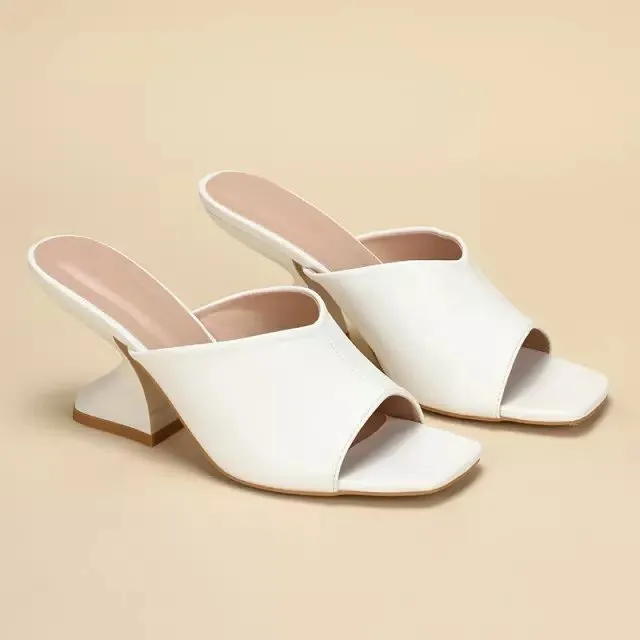 Stilaré Zoey Block Chic Heels