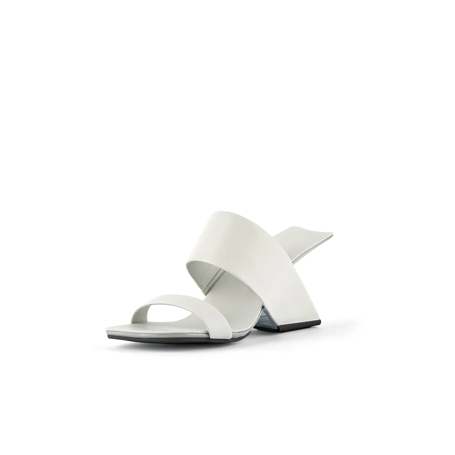 The Juicy Topic Leather Heel Sandal - Ivory