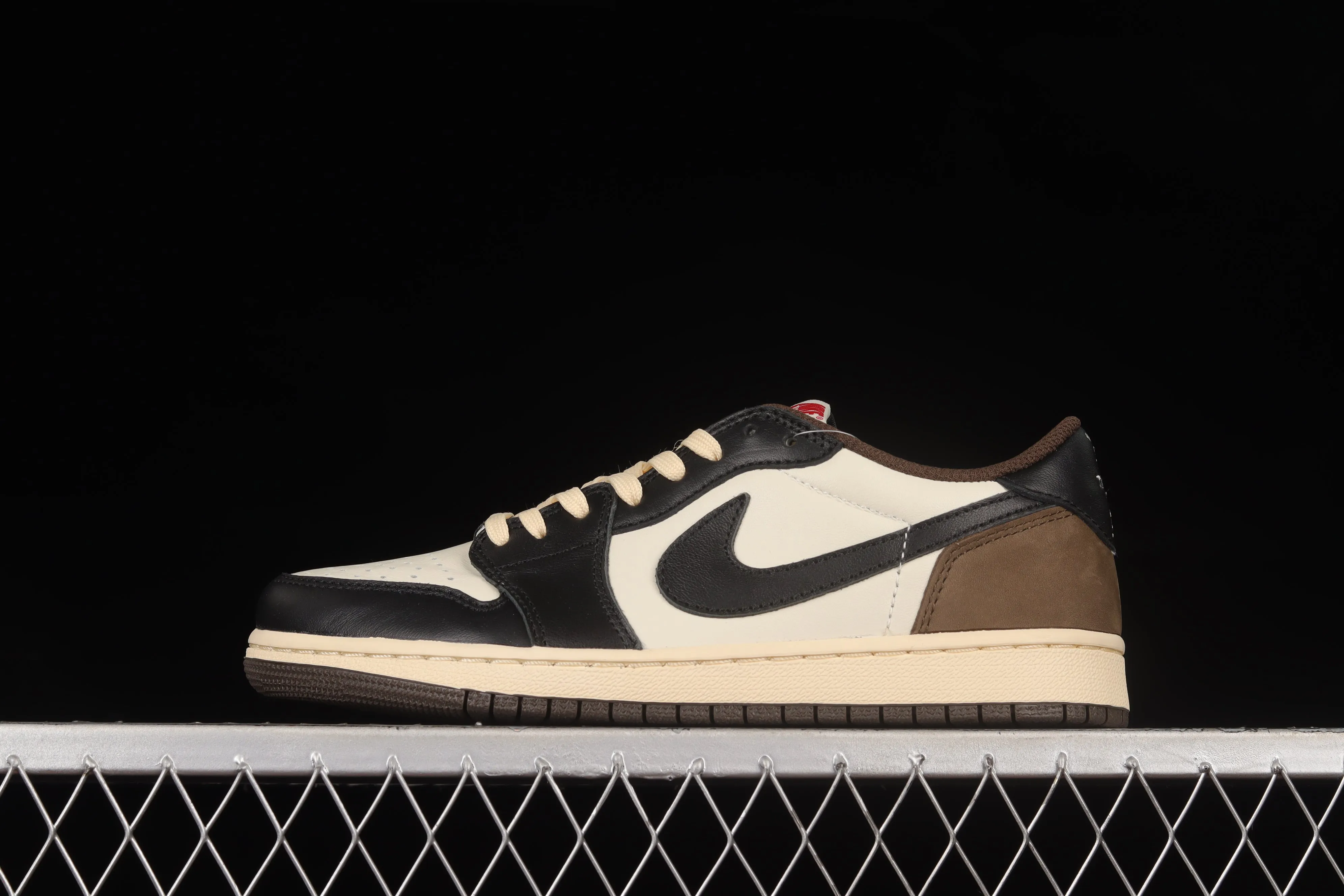 Travis Scott J1 Low mocha