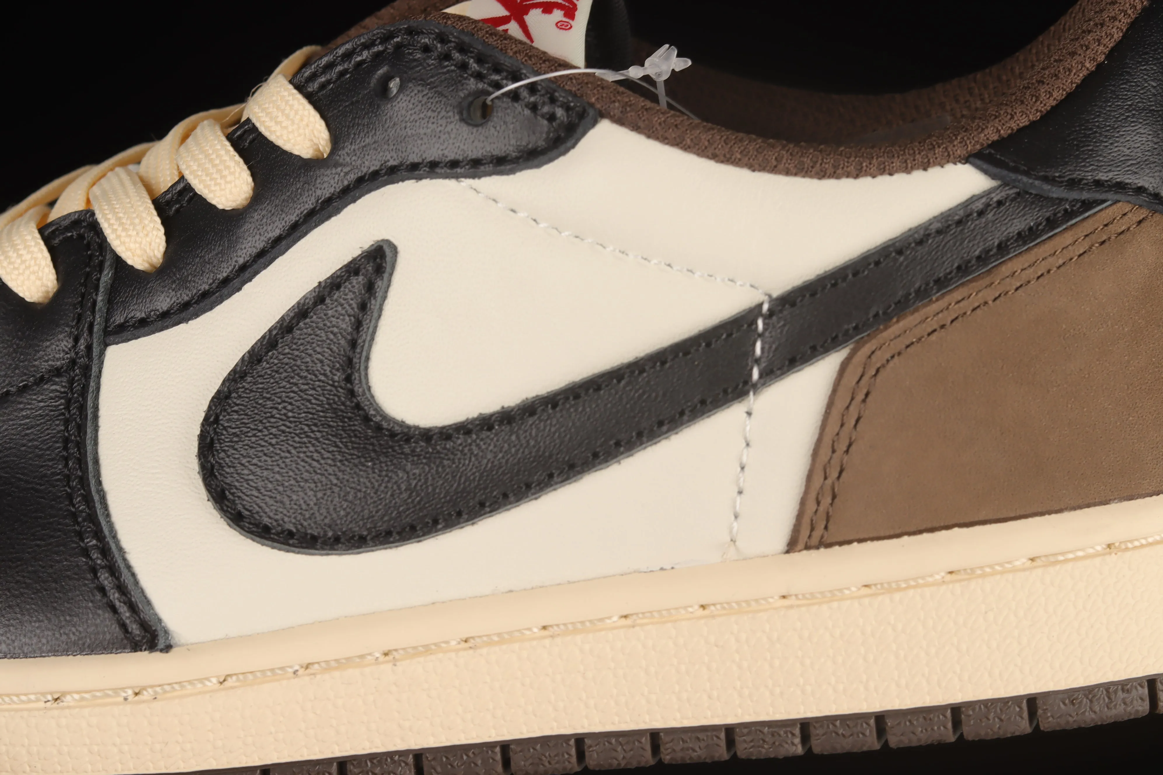 Travis Scott J1 Low mocha