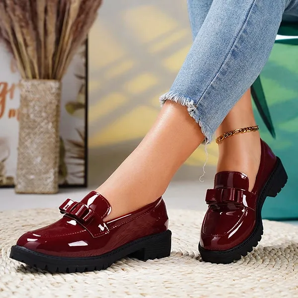 Velora | Lak Loafer Flats