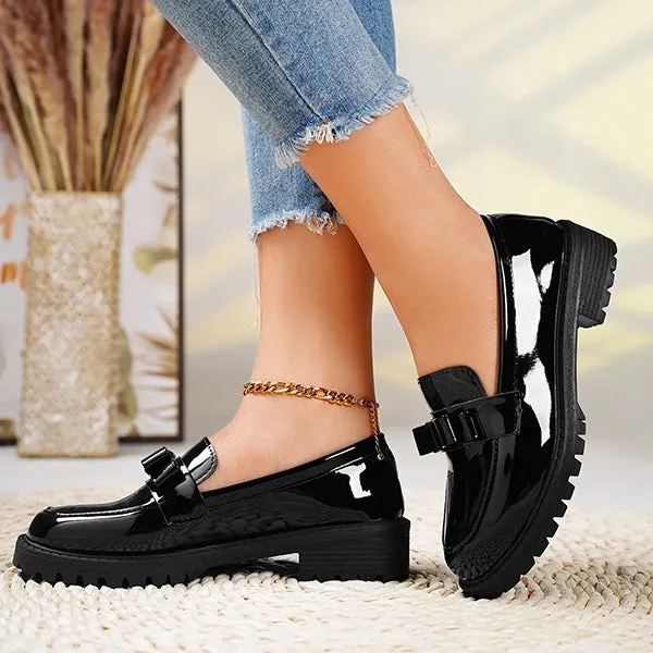 Velora | Lak Loafer Flats