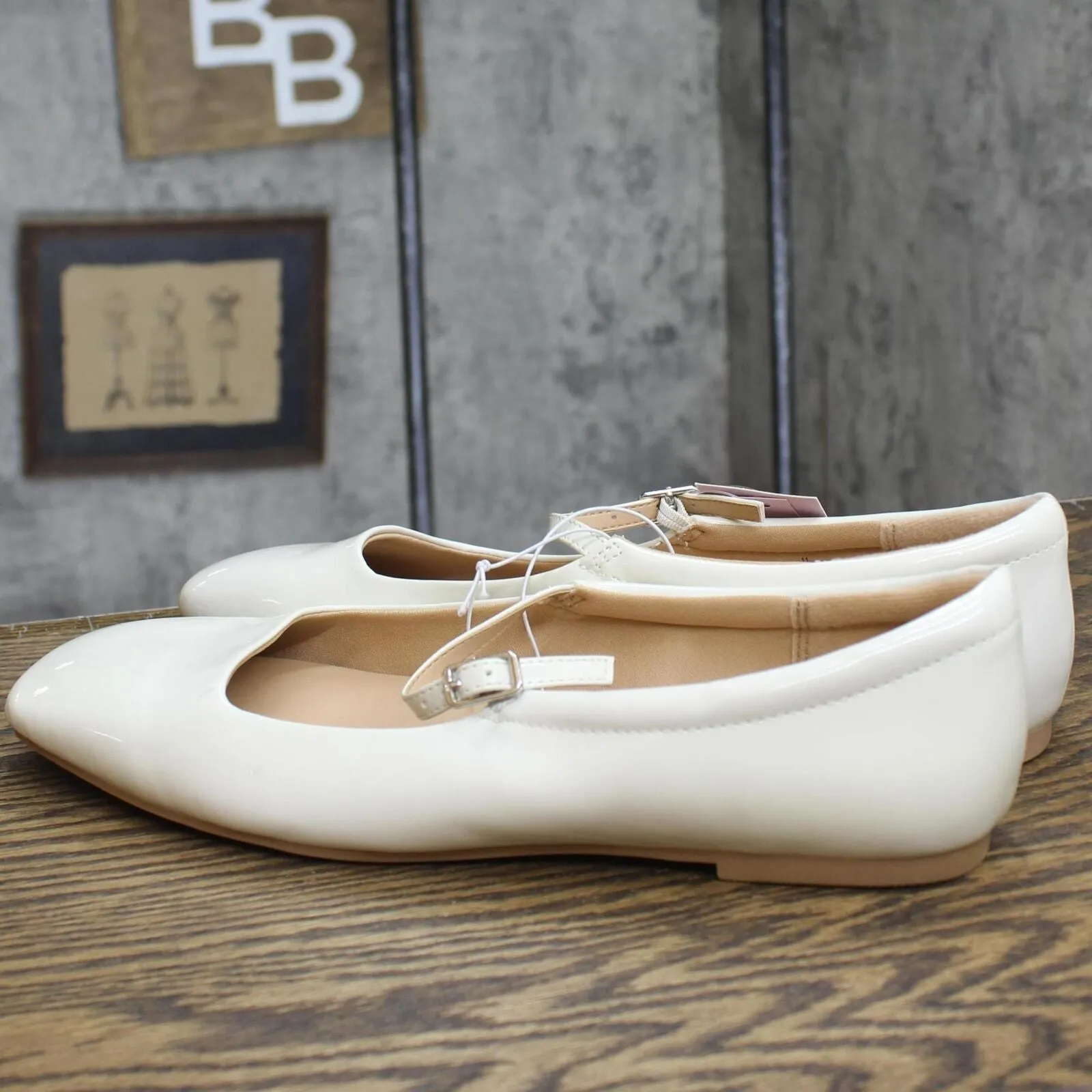 Wild Fable Womens Elsa Mary Jane Ballet Flats with Memory Foam Insole Cream 11M