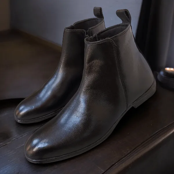 Yasiel Black Zipper Chelsea Boot